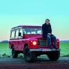 Benoît Mintiens sur un Land Rover