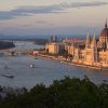 Vue_sur_le_Parlement_et_le_Danube_depuis_le_Palais_Royal_(10293594266)